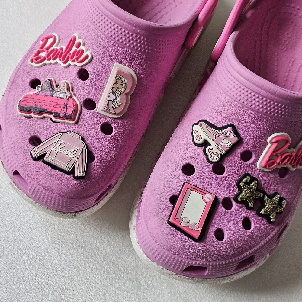 🎀 Crocs Barbie Platform Clogs Kids J3 Pink Jibbitz Charms Limited Edition